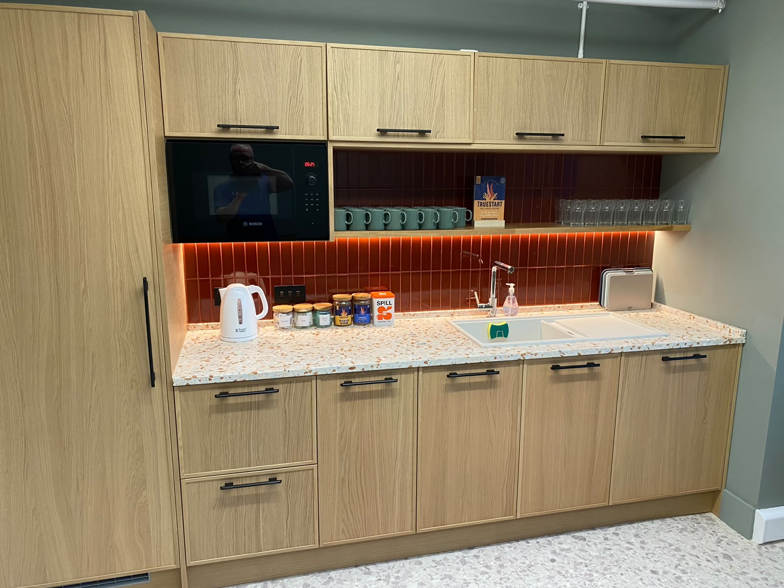 Kitchen tiling and splashback work completed in Kent